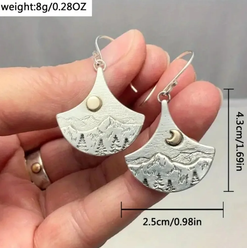 ✨New✨ Mountain 🏔️ Dangling earrings - Picture 2 of 3